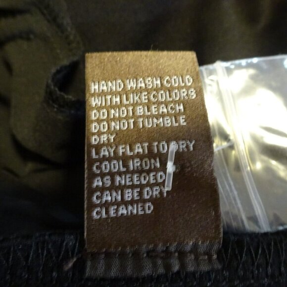 NWOT J. McLaughlin Black Jazz Jumpsuit Pockets Size 6 Pockets Back Zip $328 MSRP - Picture 9 of 13